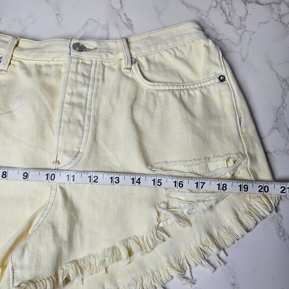 Free People High Rise Distressed Denim Shorts 'Loving Good Vibration  Women 30 - Picture 15 of 16